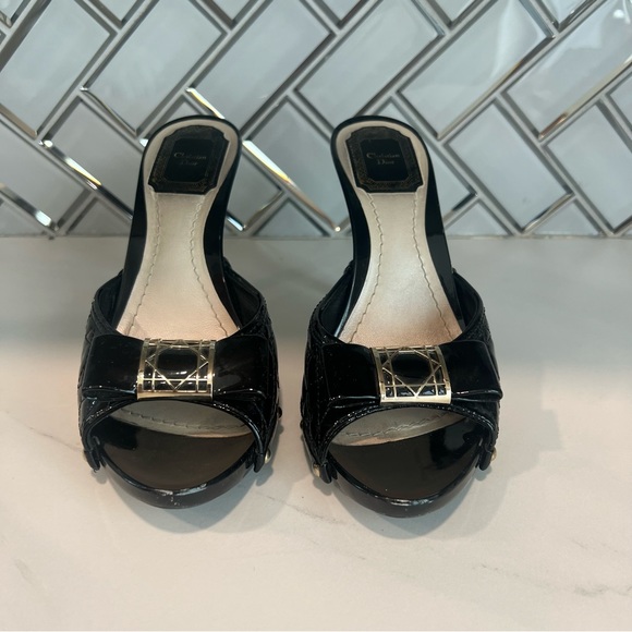 DIOR CANNAGE BLACK PATENT LEATHER BOW SLIDE SANDALS SIZE 38.5 - Picture 4 of 16